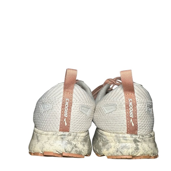 Womens Brooks Revel 5 running shoes size 8 - Picture 6 of 13